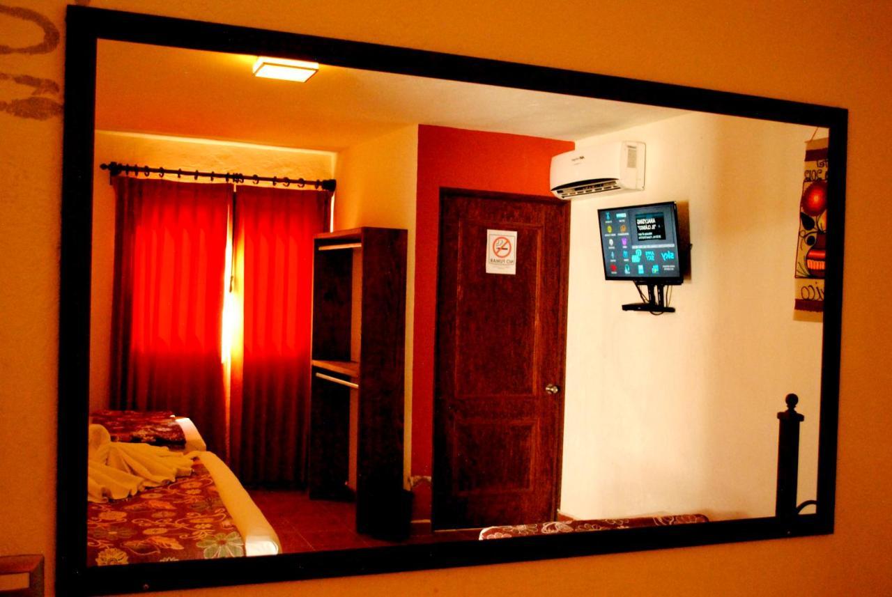 Hotel Maya 2012 Amacuzac 외부 사진